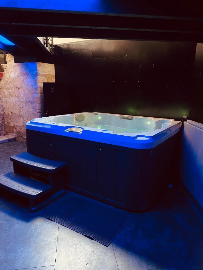 Mieuxqualhotel Jacuzzi Privatif La Retro บอร์โด ภายนอก รูปภาพ
