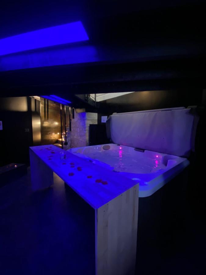 Mieuxqualhotel Jacuzzi Privatif La Retro บอร์โด ภายนอก รูปภาพ